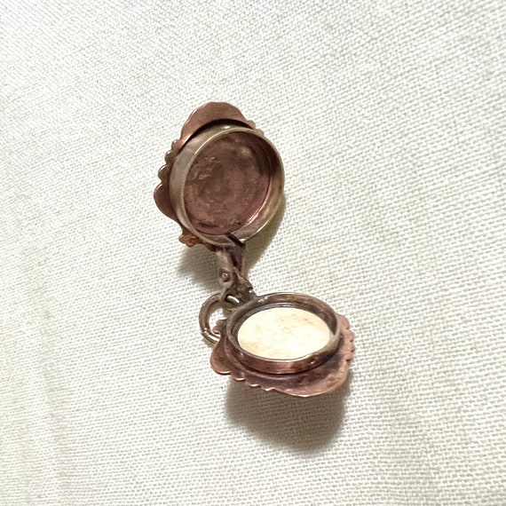Ciondolo Cammeo Libellula Dipinto A Mano &ndash; Bronzo Antico &ndash; Stile Vintage &ndash; Made In USA