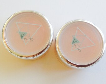 Vegan foundation balm / foundation primer no 2. All natural liquid foundation. Natural makeup. Creamy liquid foundation.