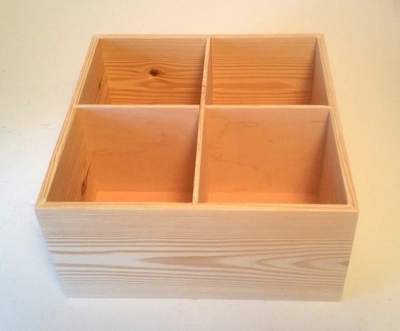 Caja de 12 x 12 x 6 con cuatro compartimentos Almacenamiento de suministros  de arte Organizador de escritorio Almacenamiento de cocina. Caja de 12 x 12  x 6. 4 compartimentos. Sin terminar -  México