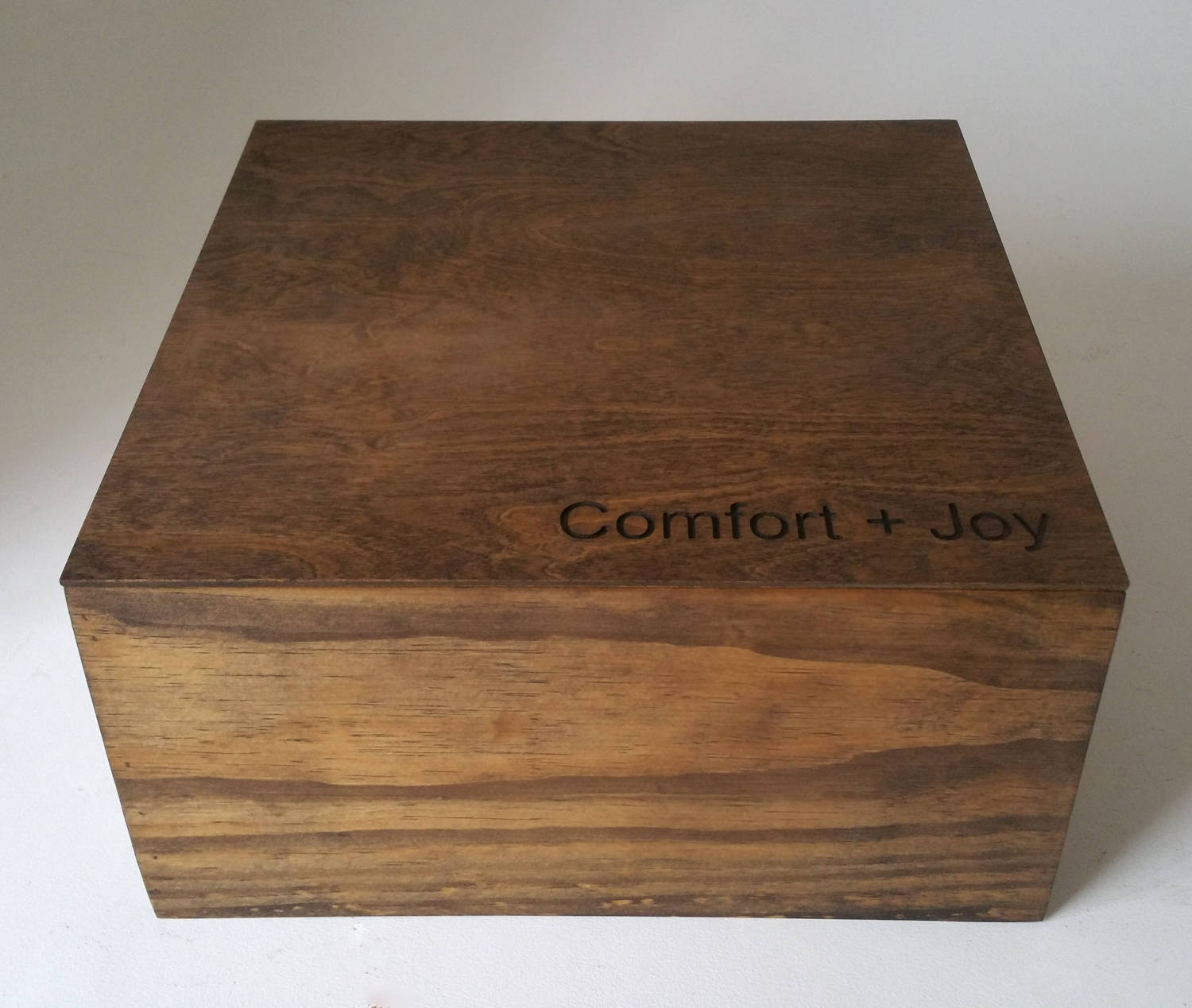 Small Rectangular Wooden Box with Lid, 14.5 x 12 x 6 cm