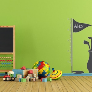 Personalisierte Golf Aufkleber Kinderzimmer - Flaggenstange mit Wachstumskarte und Golftasche mit individuellem Namen - Nur Aufkleber.