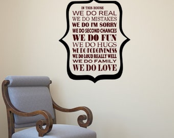 Autocollant Mural Vinyle – Citation Familiale « In This House We Do Real Mistakes I'm Sorry » – Taille A36 – Neuf