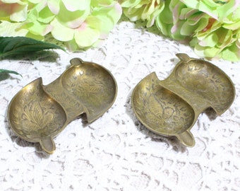Ornate Brass Leaf Ashtrays, Set of 2 #781
