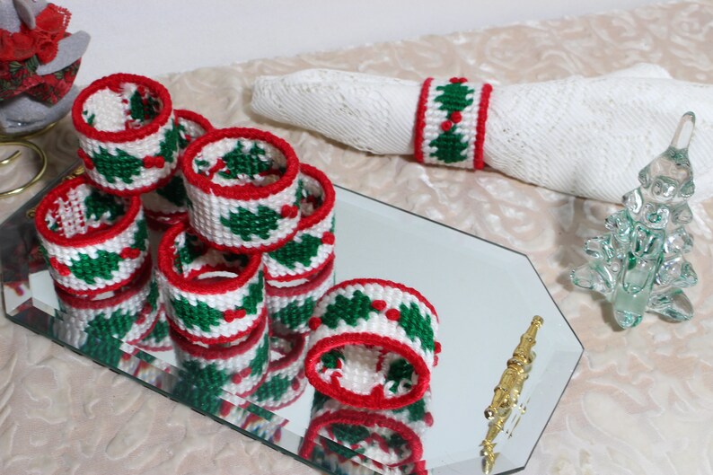 Vintage Christmas Napkin Rings Plastic Canvas Holly Berry Etsy