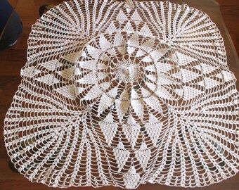 Vintage Crochet Doily: Bone White Cotton Table Cover, Fan Style (44")