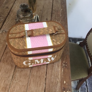 VELMAR) Personalized Woven Bridesmaid Gift Bag, Bachelorette Party Favor