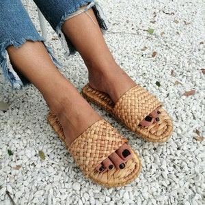 Yoga Beach Slippers, Sandals , Straw Sandals Bohemian, raffia shoes , Picnic Party Sandals, Greek sandals, Hotel slippers- BOHPChri