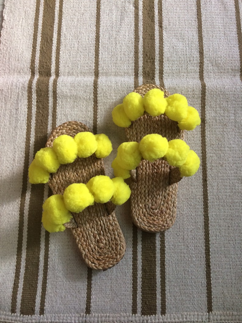 sandals with fluffy pom poms