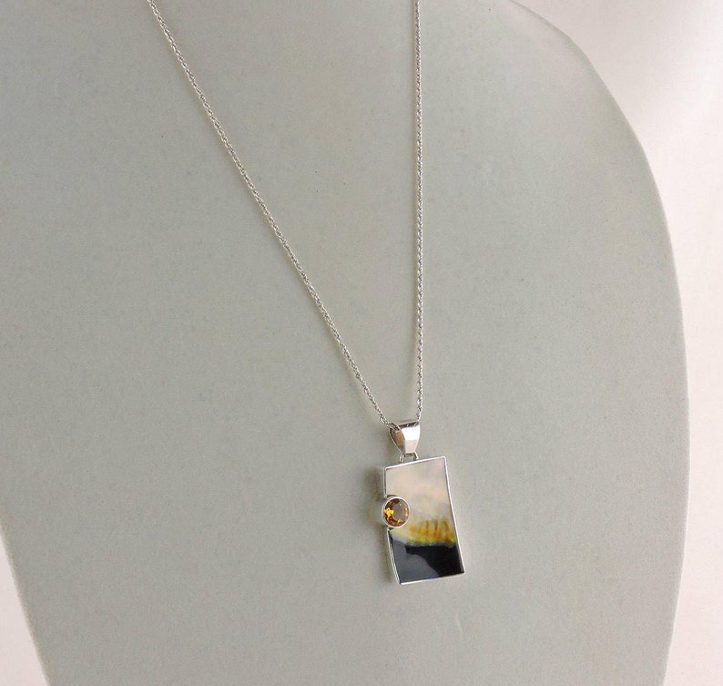 Sterling Silver 2ct Round Citrine And Shell Pendant Chain Necklace 24