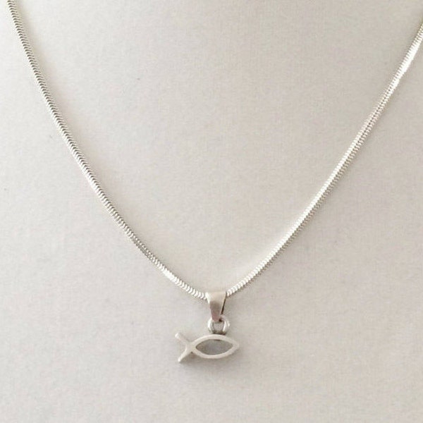 Sterling Silver Square Snake Chain Necklace With Ichthys Pendant 18" (10.7 grams tw)