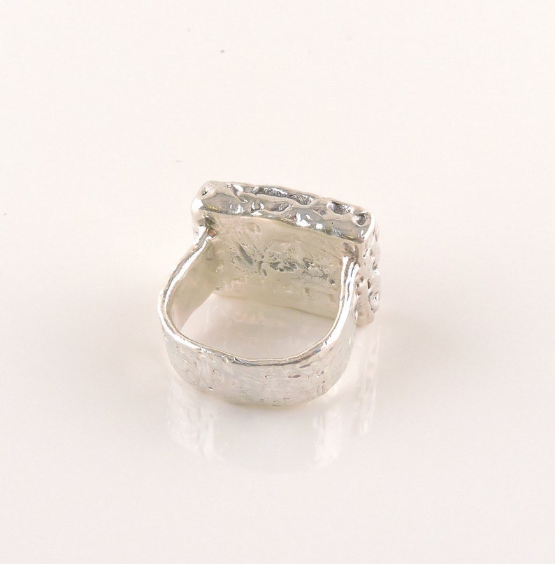 Size 6 Sterling Silver Chunky Textured Flat Bottom Ring With Carved Leather Insert