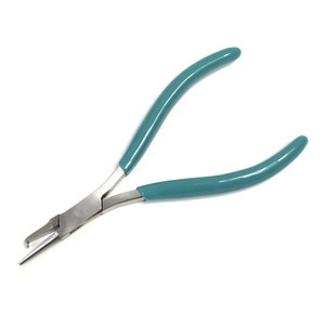 Split Ring Pliers Used to Open Split Rings 