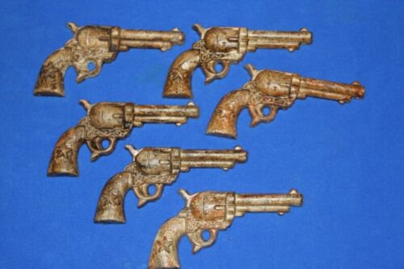 DLT Volume Priced Cast Iron Vintage Style Revolver Replica Gift