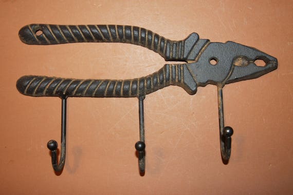 Husband Gift Workshop Tools Decor 3 Rustic Vintage-look Tools Wall hooks 