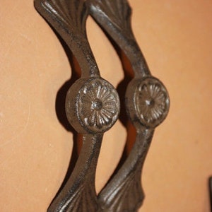 Country Rustic Design Cabinet Door Handle Pull, 7 inch Cast Iron, HW-29 image 5