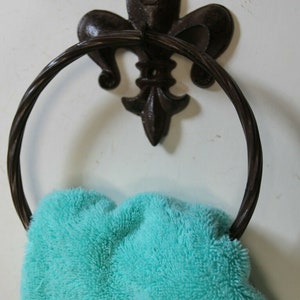 Antique Style French Victorian Bathroom Decor Accessories La Fitte's image 5