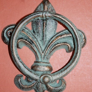 Curled Fleur De Lis Door Knocker - Wild West Hardware