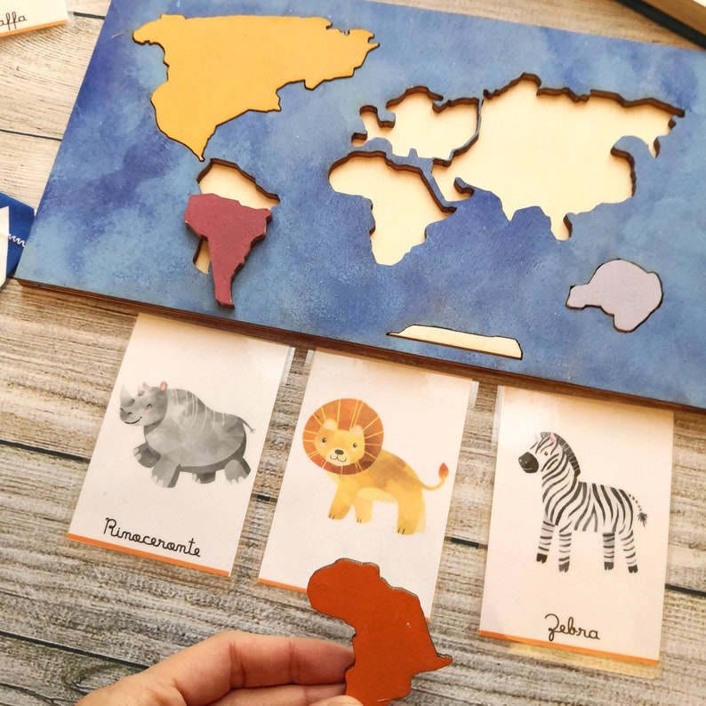 Game Montessori type world, wooden puzzles and animal cards to discover the world, children's gift, Montessori globe, moms gift 