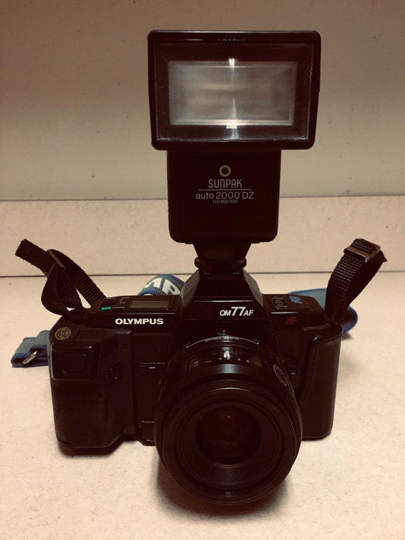 Vintage Olympus OM 77AF Camera With Auto-focus 35-70 Zoom Lens