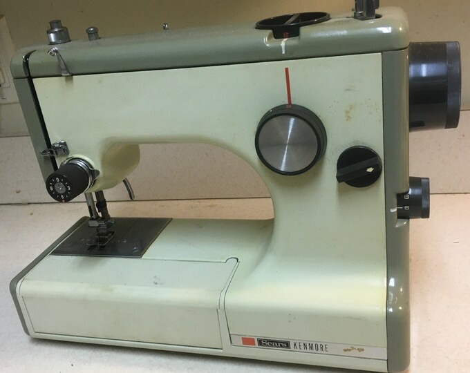 Sears Kenmore Portable Sewing Machine 15810301 With Case Attachments