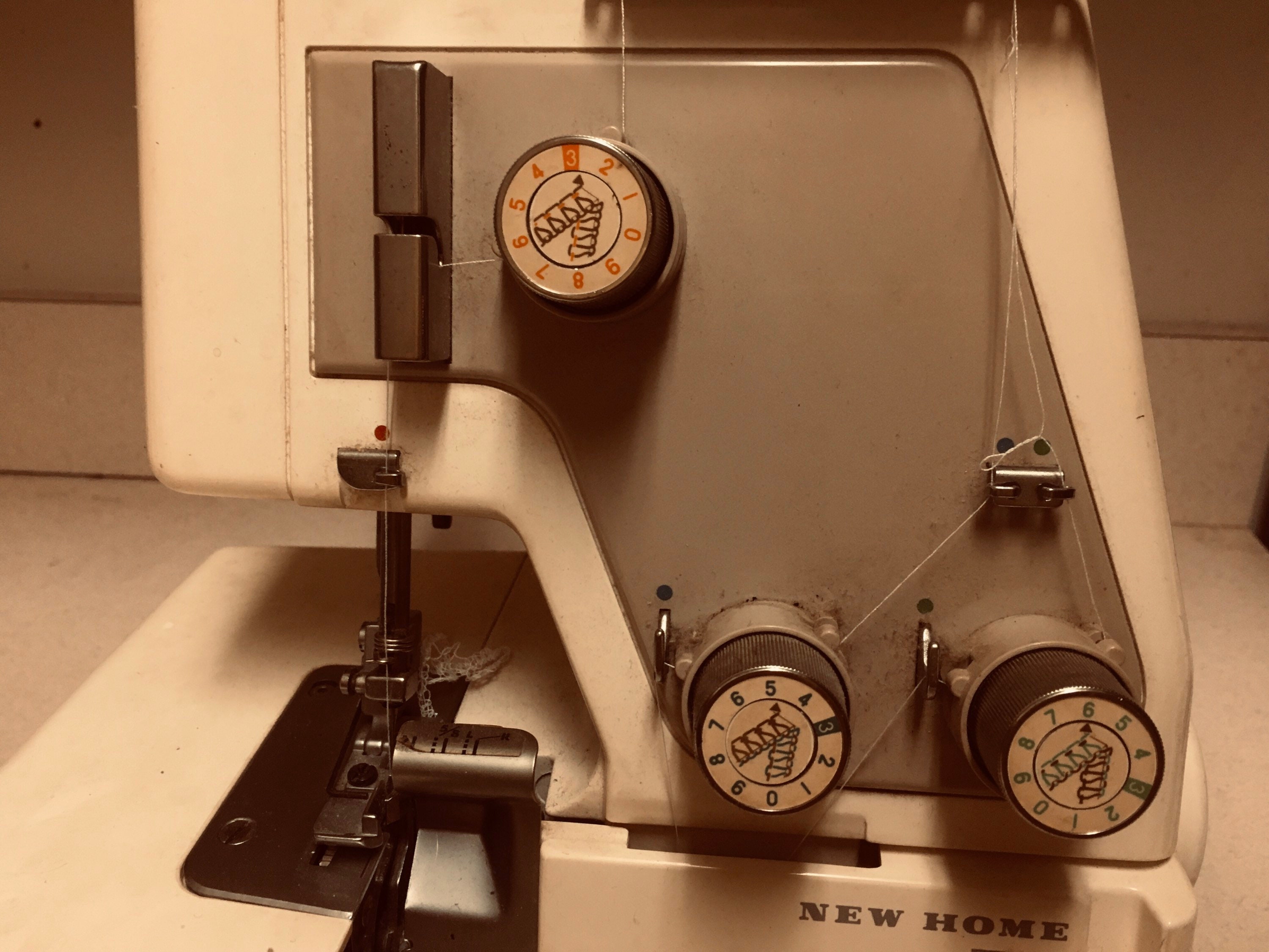 ロックミシン　MYLOCK203S il_fullxfull.3062440448_qj4m.jpg