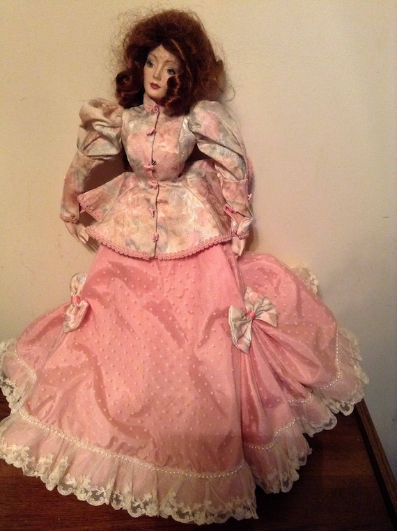 Porcelain Doll Franklin Mint Heirloom tea at the Ritz Gibson Girl