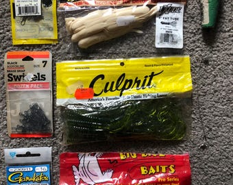 Lot 100 Leurres Curl Tail Micro Grub – Lockett Lures – Couleur Au Choix