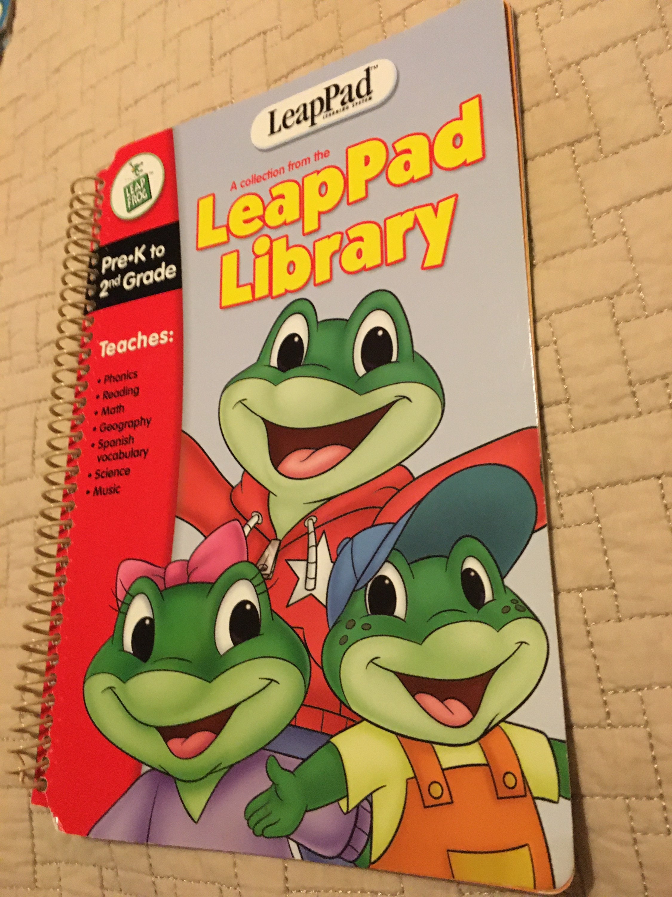  Quantum Pad Library: Smart Guide to Fourth Grade LeapPad Book :  Toys & Games