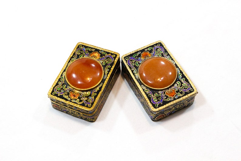 Hinged Top Vintage Asian Enamel Art Boxes Chinese Cloisonne /& Carnelian Trinket Boxes