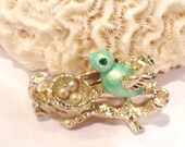 Vintage Cute Bird with Nest Brooch, Green Bird, Goldtone and Pearl Eggs, Gerrys