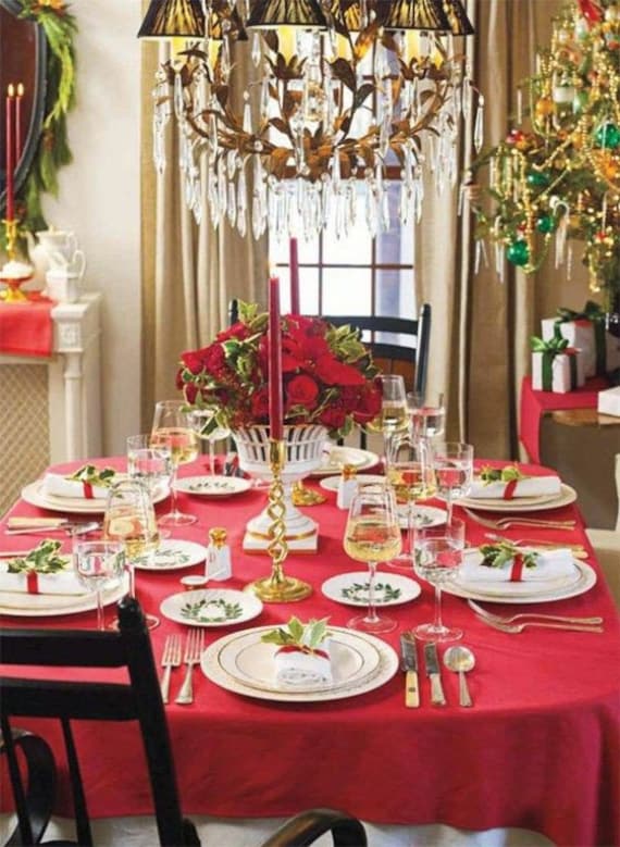 Christmas oval sale tablecloth
