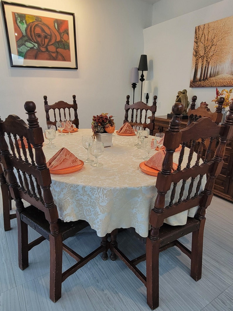 Damask oval tablecloth during the fall harvest