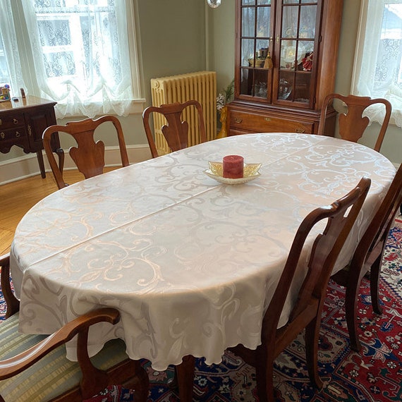 Damask Tablecloth Oval Round Rectangular Damask Tablecloth Oval Round, How To Make An Oval Tablecloth From A Rectangle