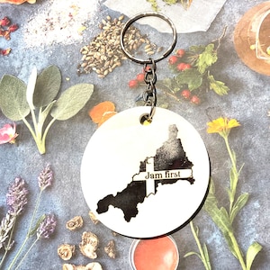 Chaveiro Cornwall: Presente inovador &quot;Jam First&quot;