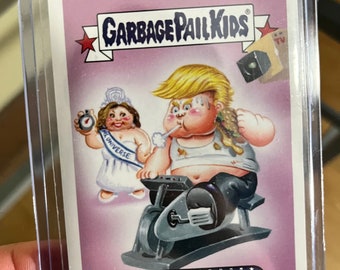 Disgrace to the White House Topps Dumpy Donald #9 Garbage Pail Kids GPK card MINT in original packaging RARE