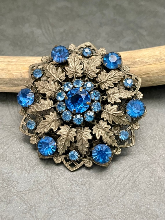 blue rhinestone brooch Gem