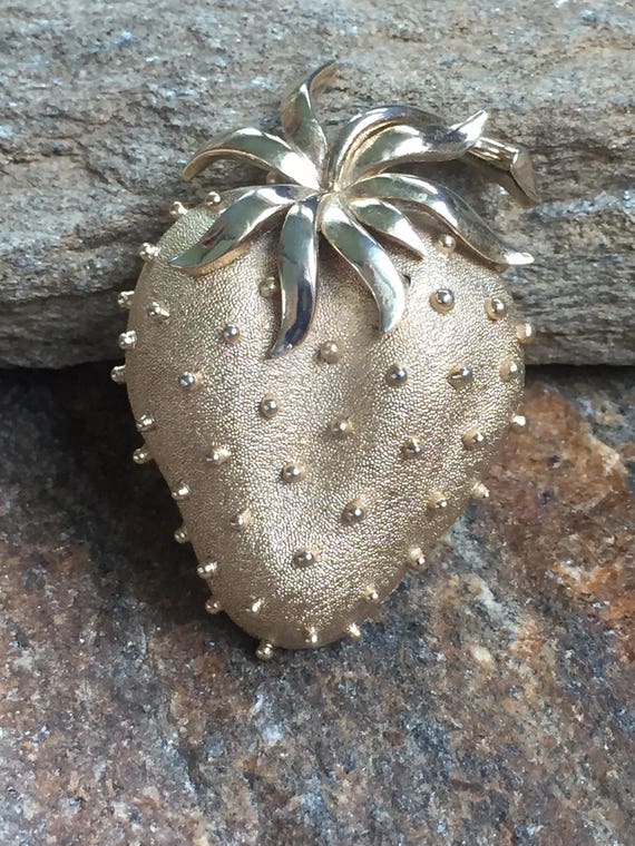 Trifari Strawberry Brooch Large Fruit Brooch Gold