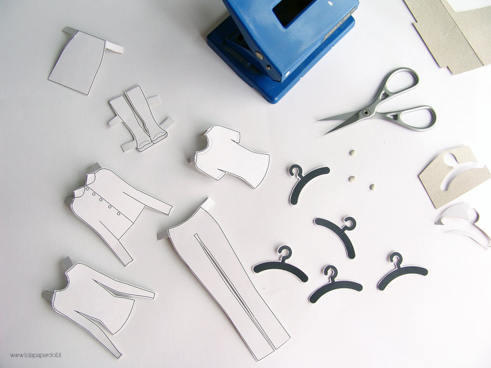 Play Model Paper Lola's Clothes Models, Paper Doll, Paper Clothes, Imaginative Play ...