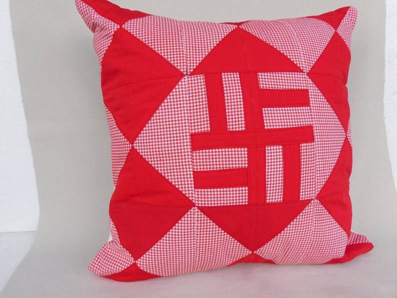 red white Pillow cover 50x50 , Sofa Pillow cover 50x50 , Patchwork pillow afbeelding 1