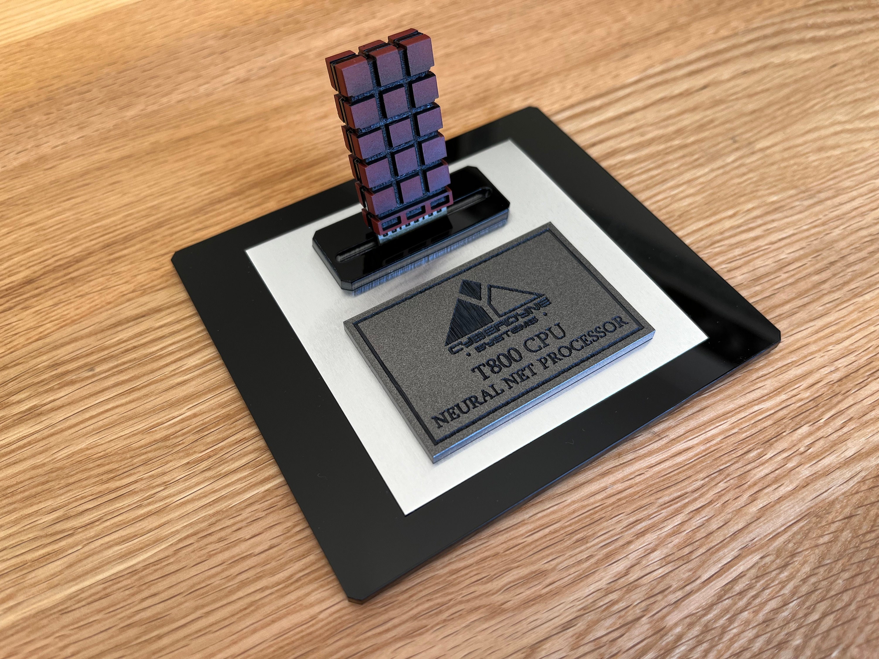 ターミネーター T-800 CPU ブレインチップ プロップレプリカ