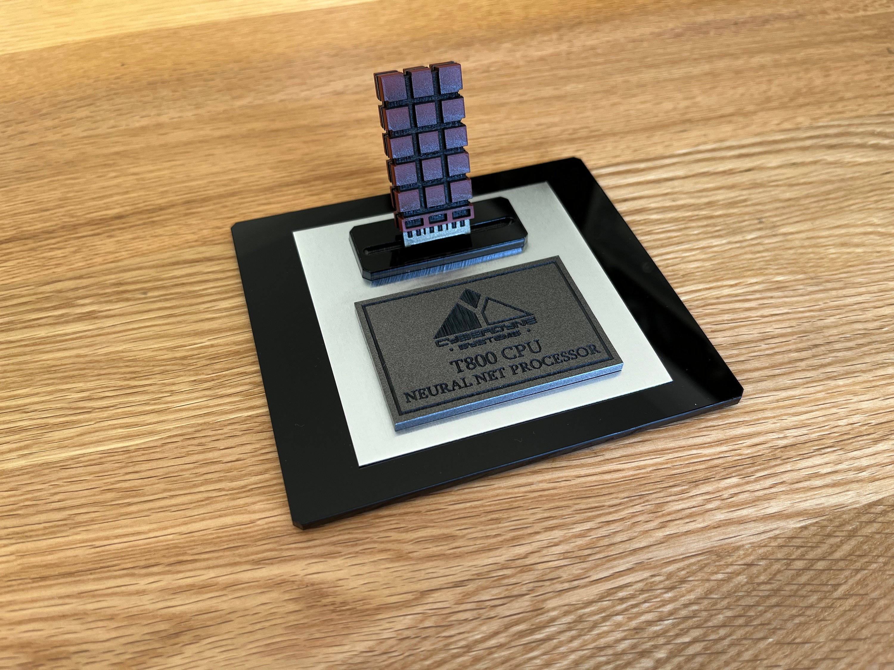 サイバーダインシステムズ T-800 CPU ブレインチップ プロップレプリカ