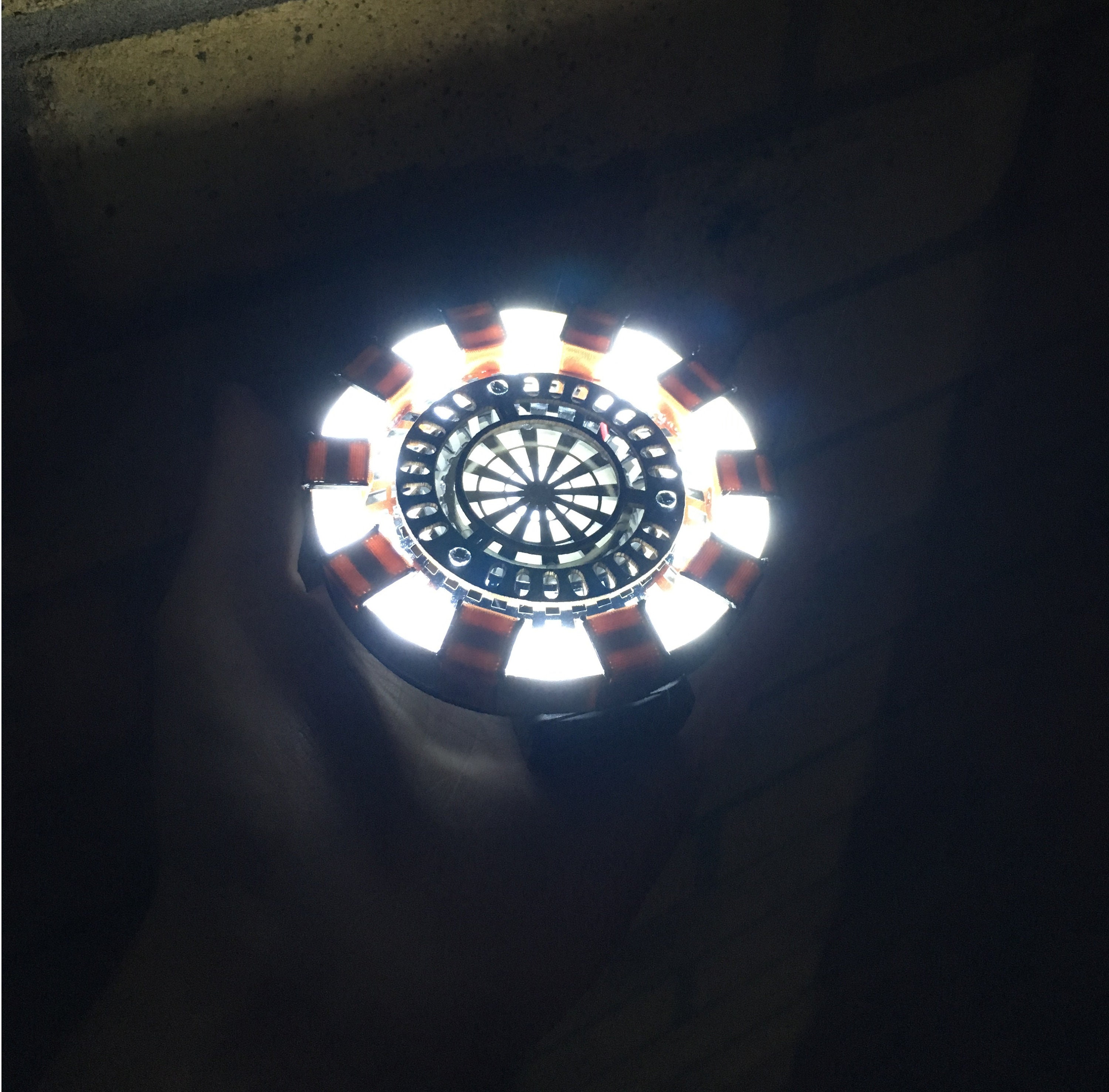 Avengers Tony Stark Iron Man ARC REACTOR - ULTRA Bright Wearable Cosp…