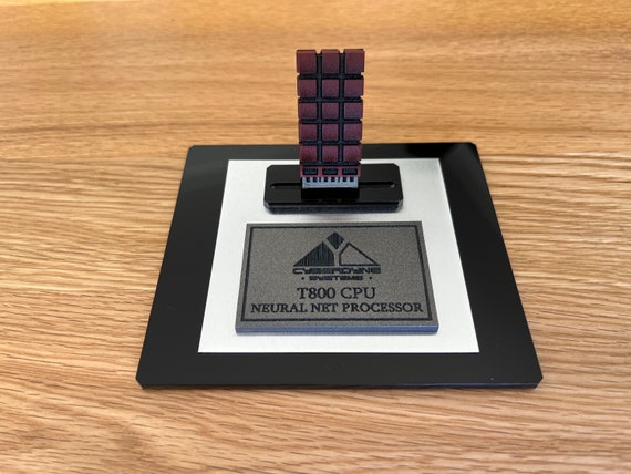 サイバーダインシステムズ T-800 CPU ブレインチップ プロップレプリカ