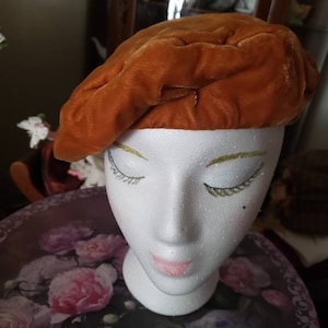 Midcentury Vintage Velvet Beret by Clover Lane