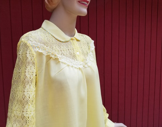 Vintage 1960s Pale Yellow Nightgown with Yellow L… - image 2