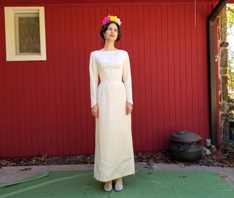 1960s White Satin /& Lace Wedding Dress with Train Romantic Wedding Long Sleeve Bridal Gown Fitted Pencil Dress Vintage 1950s