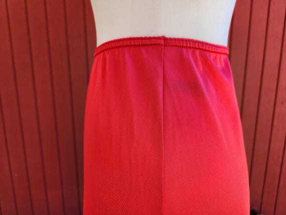1980s Maidenform Chantilly Red Slip | Vintage Half Sl… - Gem