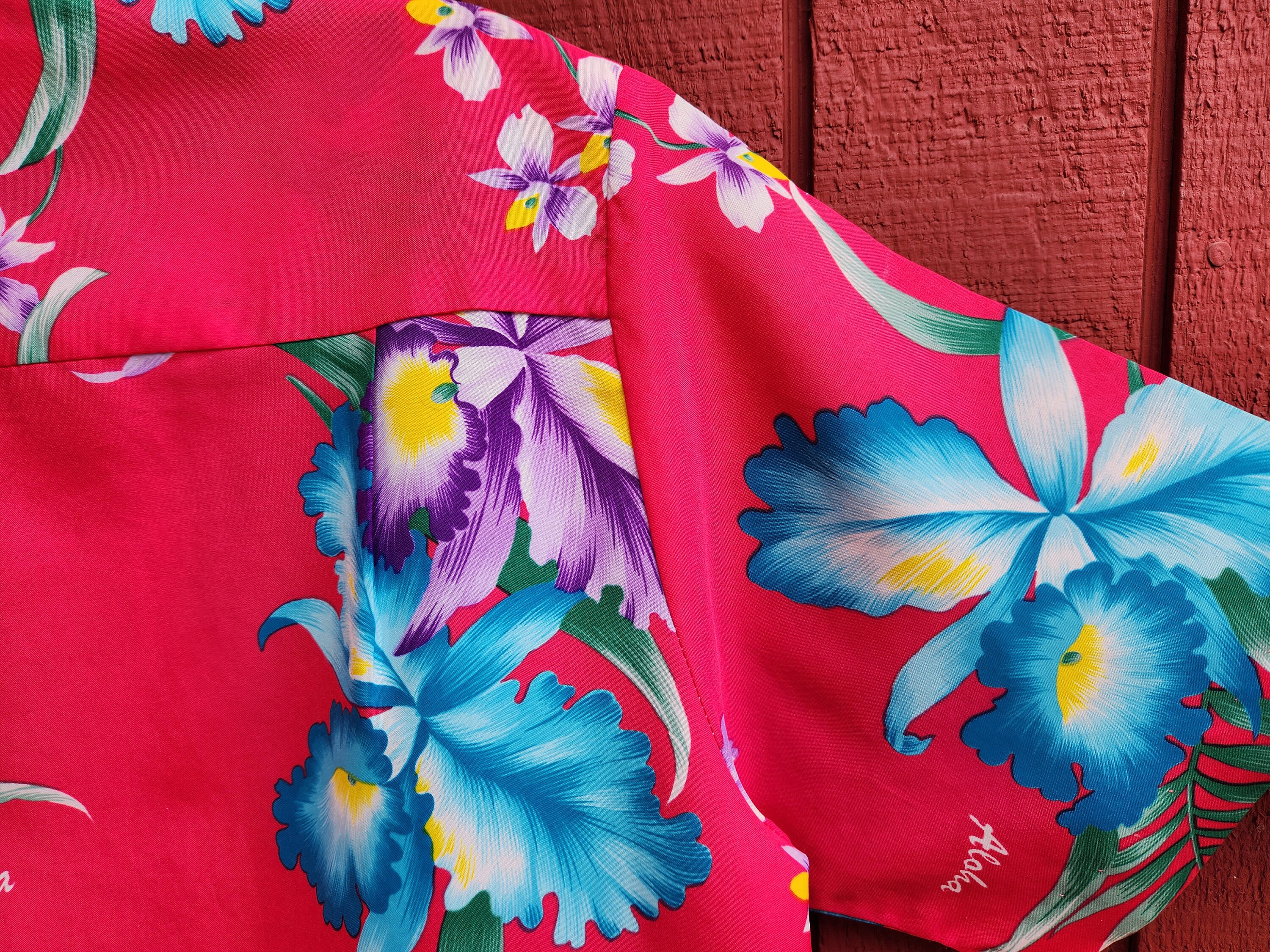 Discover Camisa Hawaiana Rosa con Botones Unisex