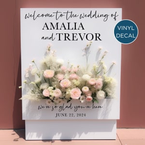 Bienvenido a las letras del letrero de la caja de flores de la boda - Calcomanía para la caja de flores Signo de bienvenida para la boda - Estamos muy contentos de que esté aquí Calcomanía