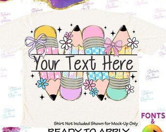 Lápices escolares con diseño floral, texto con nombre dividido, transferencia termoadhesiva personalizada lista para aplicar.